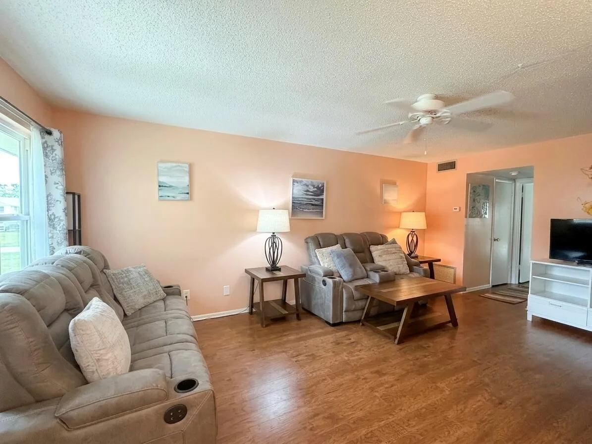 28 PINE ARBOR # 105, Vero Beach, FL 32962 — zdjęcie 5