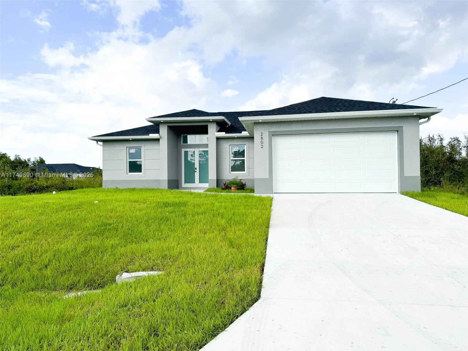 2802 22nd St W, Lehigh Acres, FL 33971