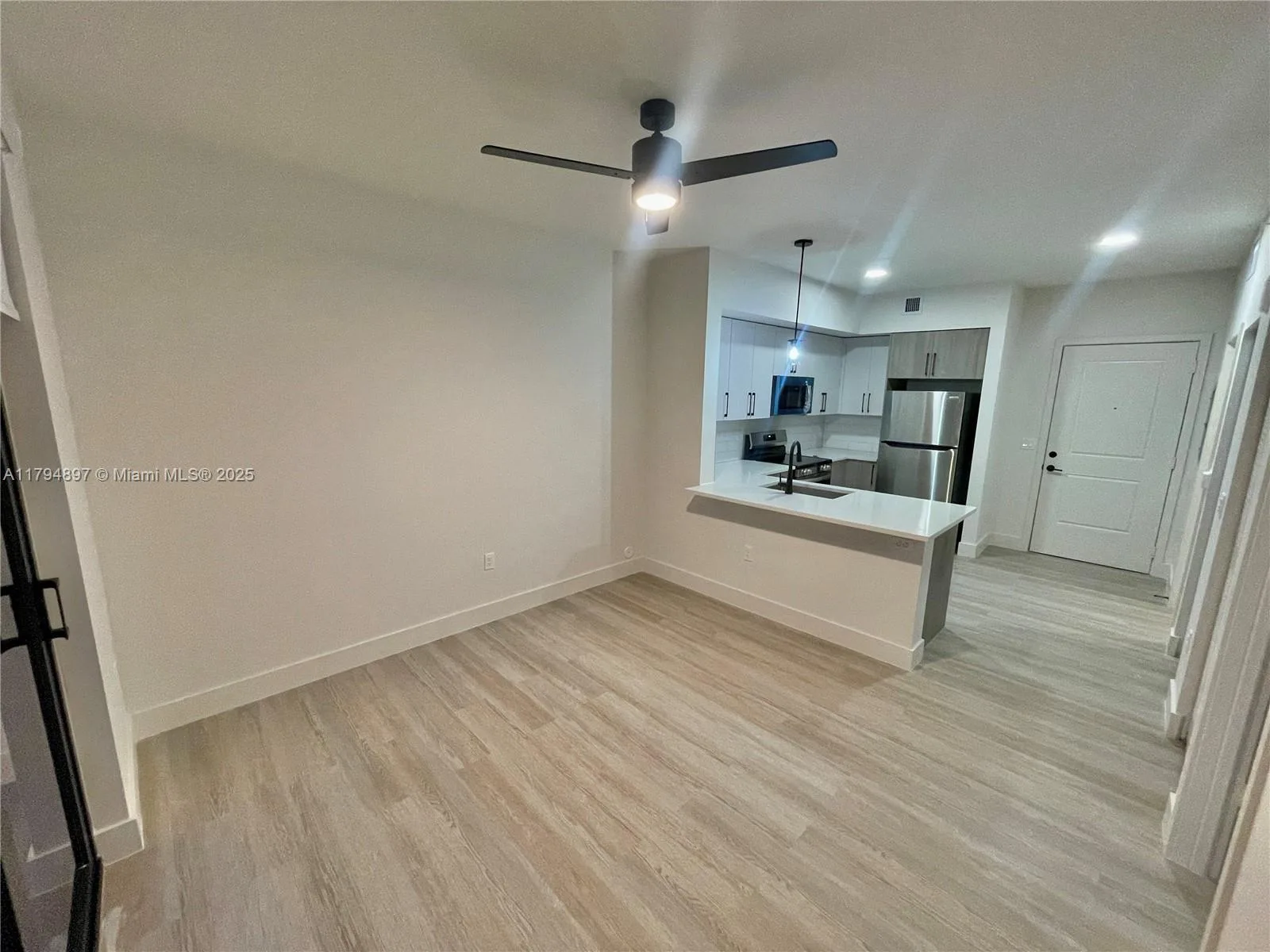 Bay Pointe Apartments – photo 27