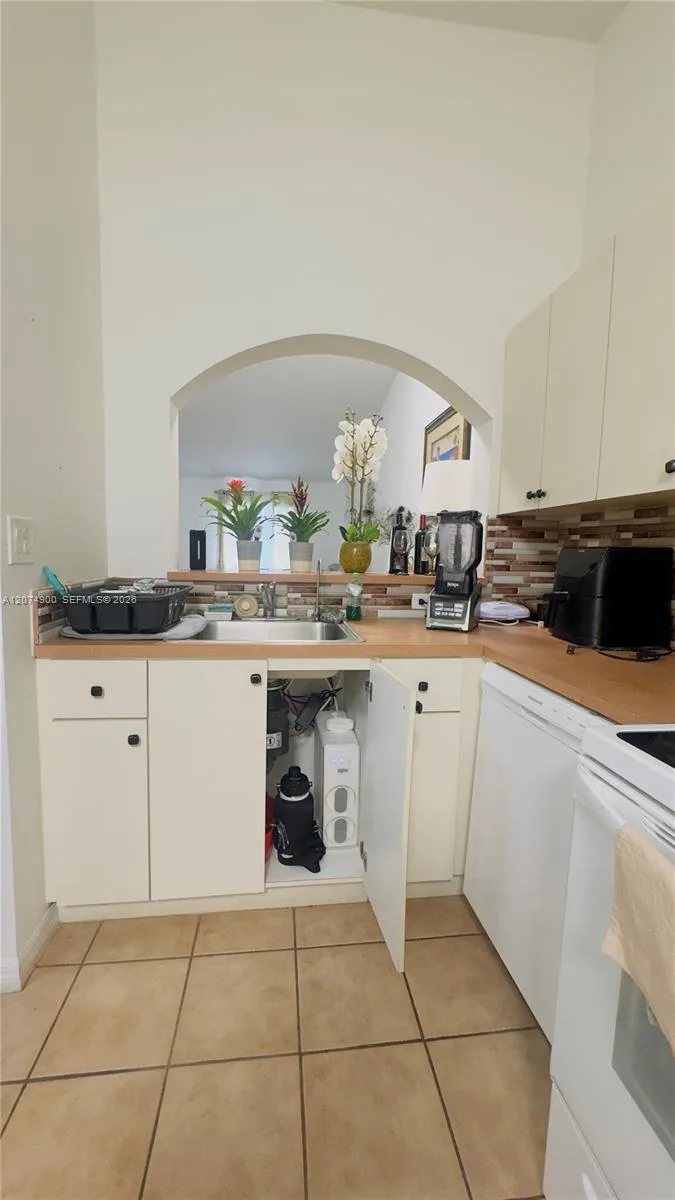 990 NE 33rd Ter # 202, Homestead, FL 33033 photo 12