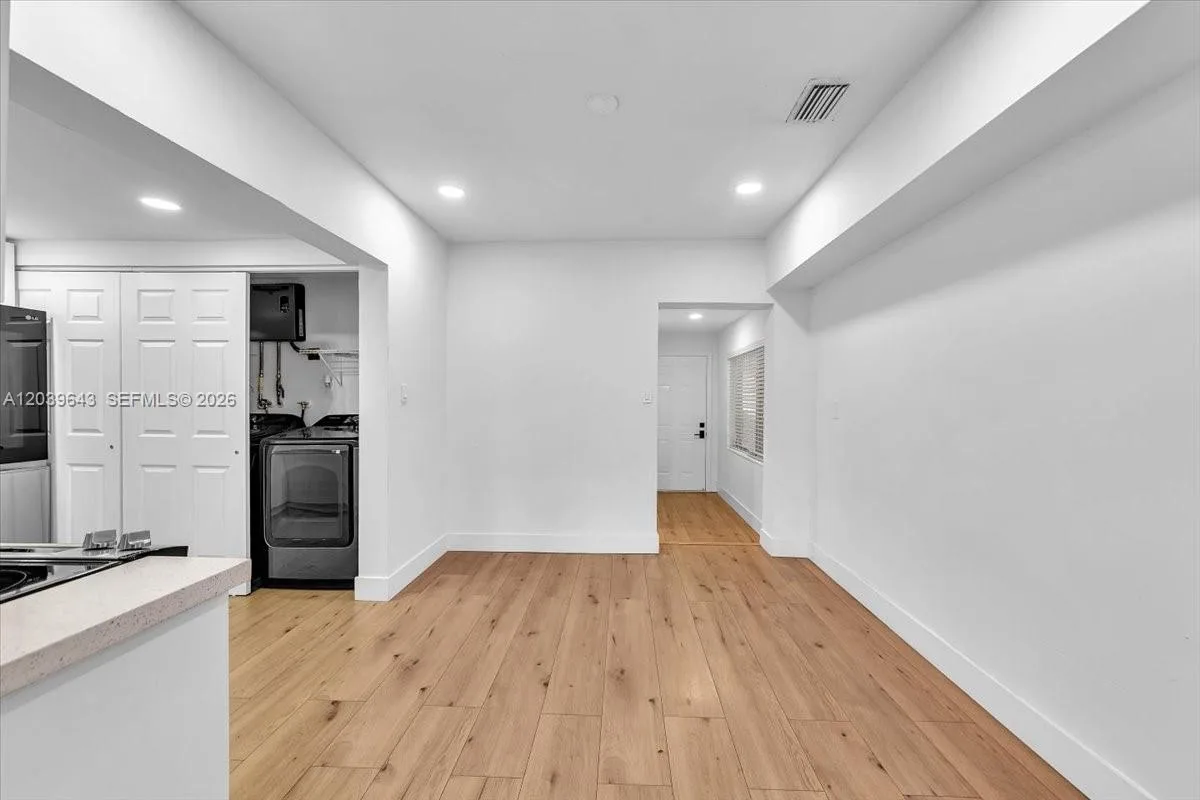 4719 E 8th Ct, Hialeah, FL 33013
