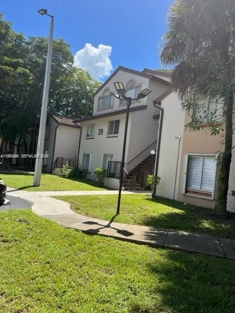 14020 SW 90th Ter # 14020, Miami, FL 33186 photo 12