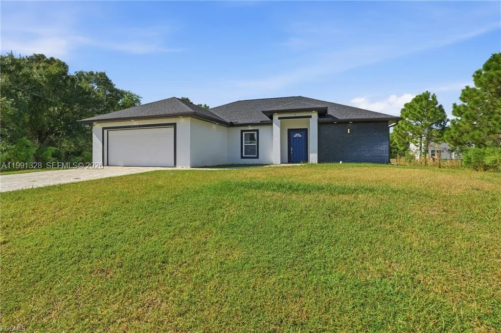 1013 ATHERTON AVE, Lehigh Acres, FL 33971 photo 5
