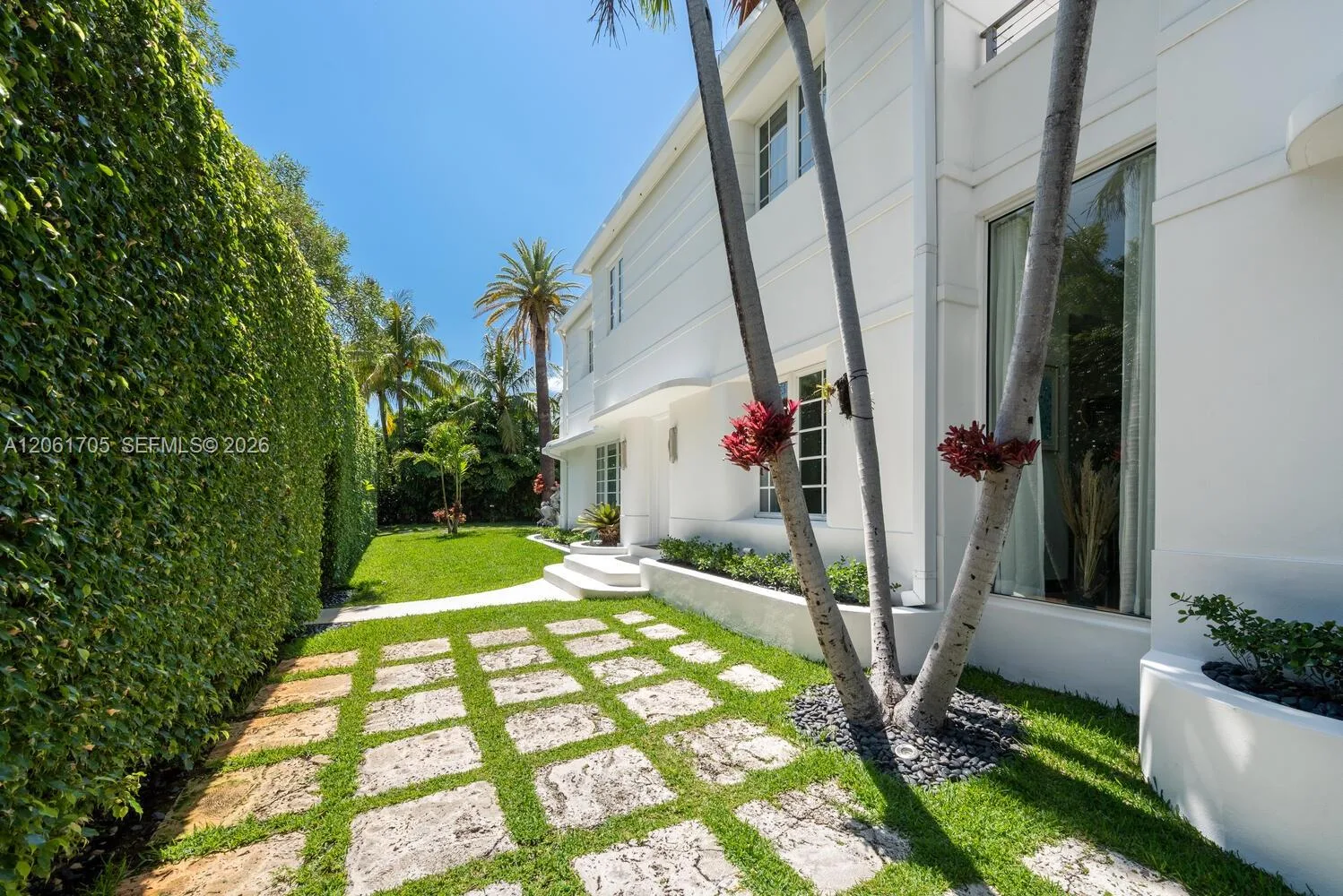 841 19th St, Miami Beach, FL 33139 photo 2
