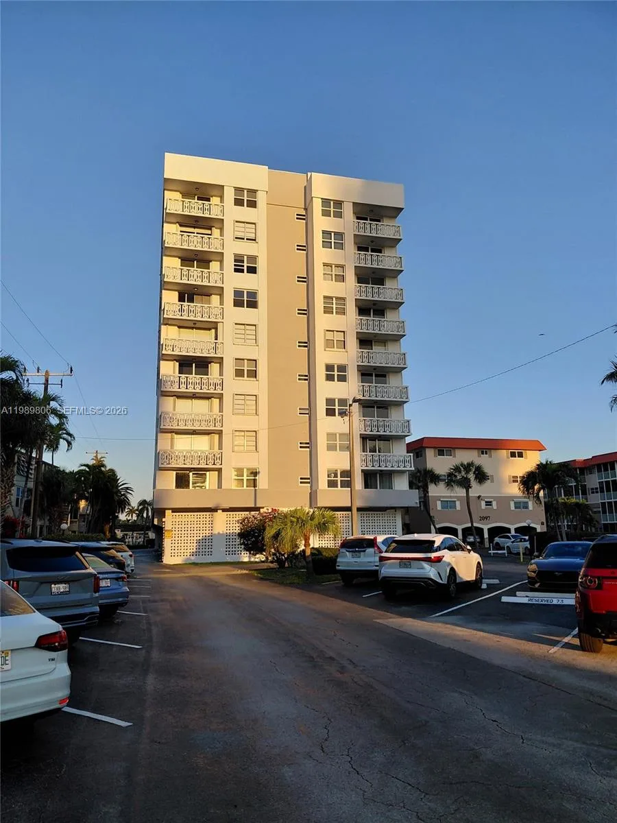 3113 S Ocean Dr # 504, Hallandale Beach, FL 33009 photo 2