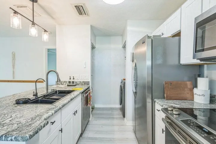6537 SE Federal Highway # 202, Stuart, FL 34997 photo 2