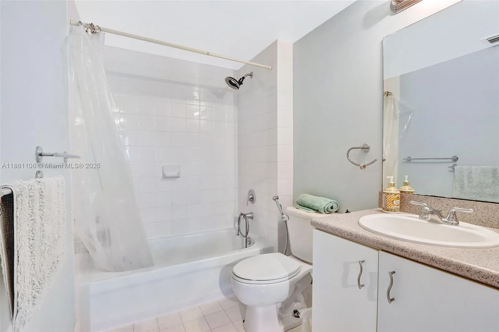 816 NW 11th St # 905, Miami, FL 33136 photo 9