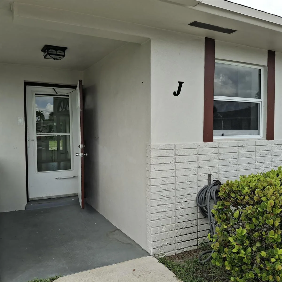 2739 Emory Drive W # J, West Palm Beach, FL 33415
