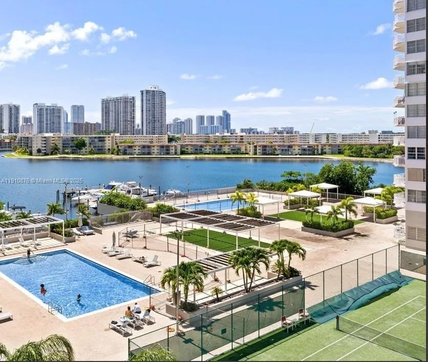 18031 Biscayne Blvd # 1402, Aventura, FL 33160 photo 5