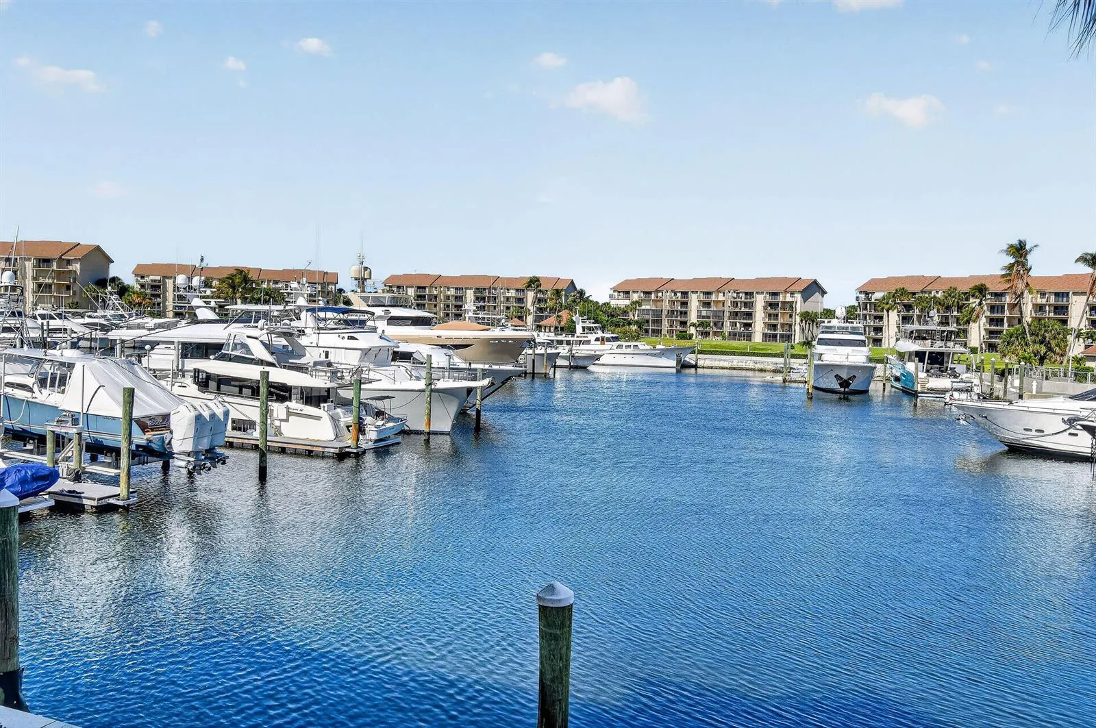 2401 Marina Isle Way # #206, Jupiter, FL 33477