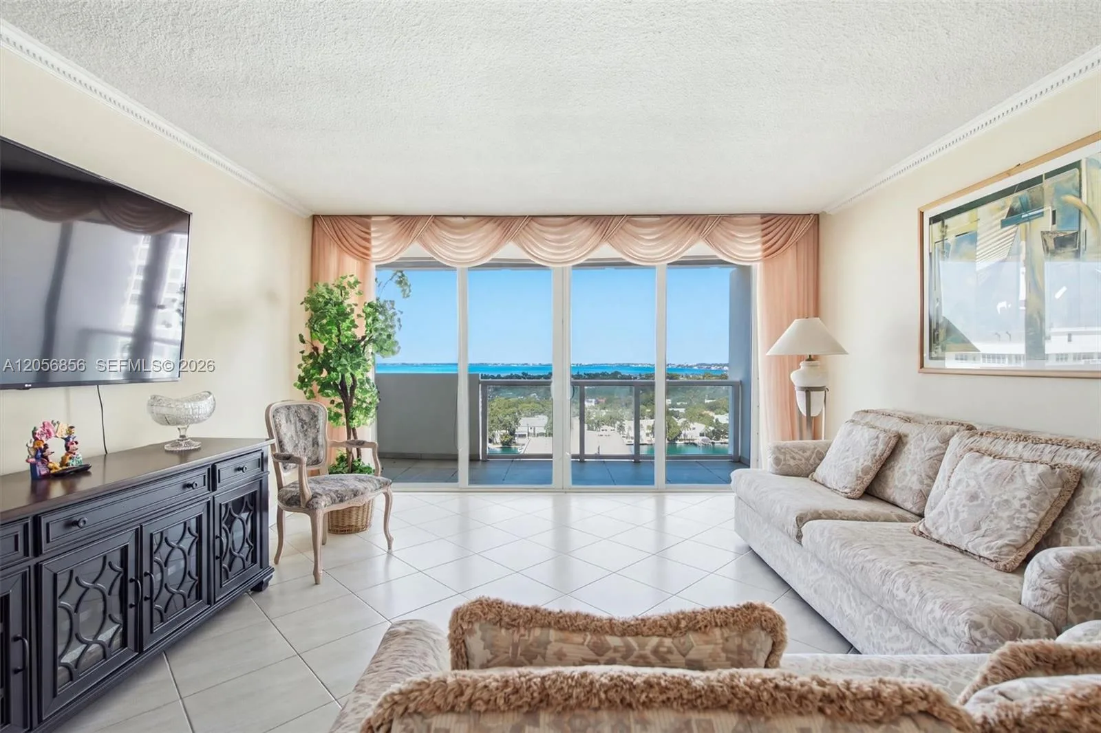 5601 Collins Ave # 1723, Miami Beach, FL 33140 photo 5