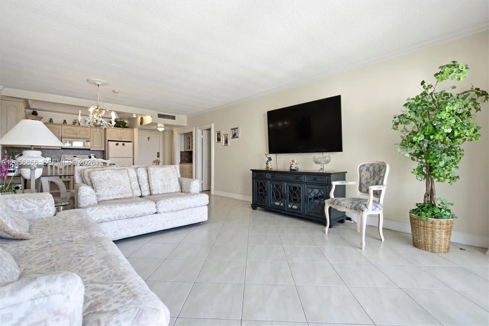 5601 Collins Ave # 1723, Miami Beach, FL 33140 photo 8