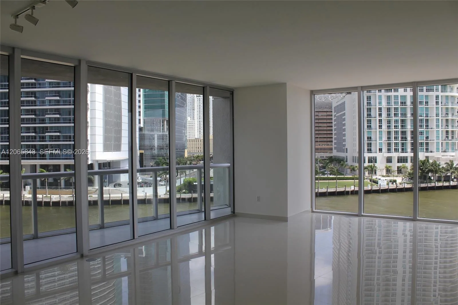 465 BRICKELL AV # 502, Miami, FL 33131 photo 3