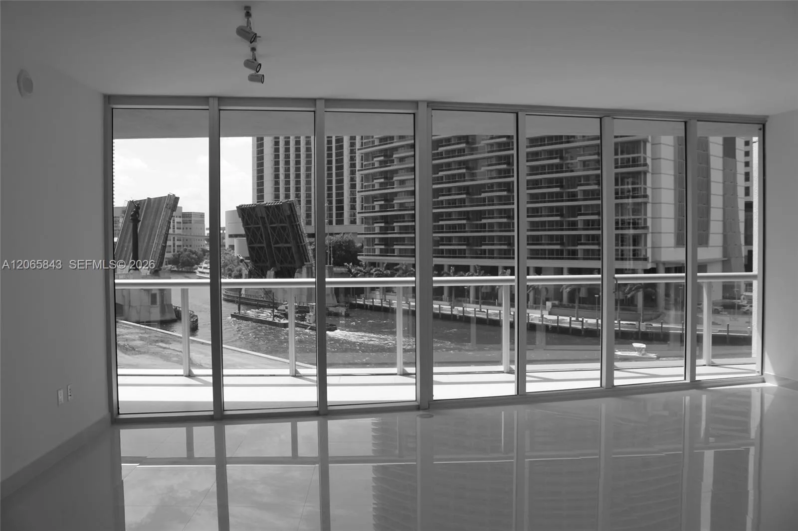 465 BRICKELL AV # 502, Miami, FL 33131 photo 6