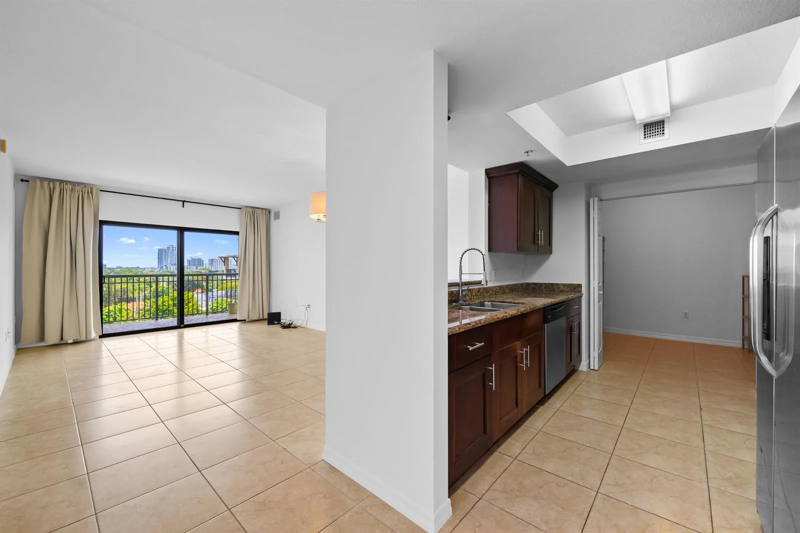 3530 SW 22ND Street # 902, Miami, FL 33145 photo 7
