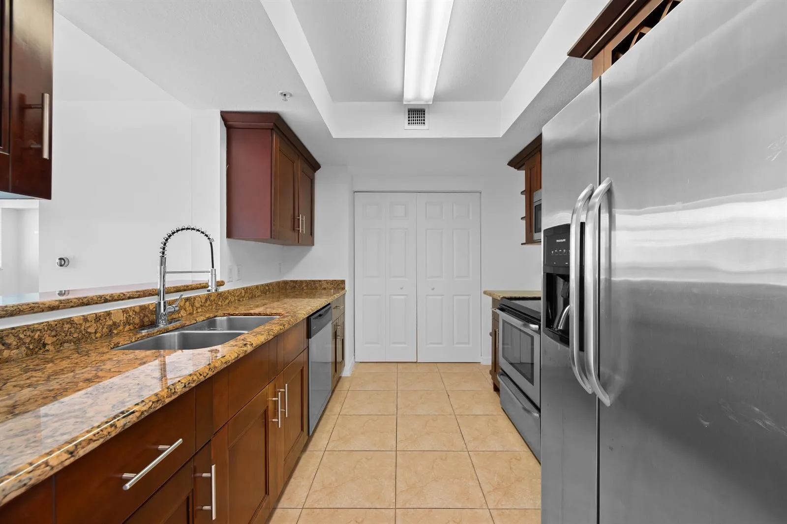 3530 SW 22ND Street # 902, Miami, FL 33145 photo 8