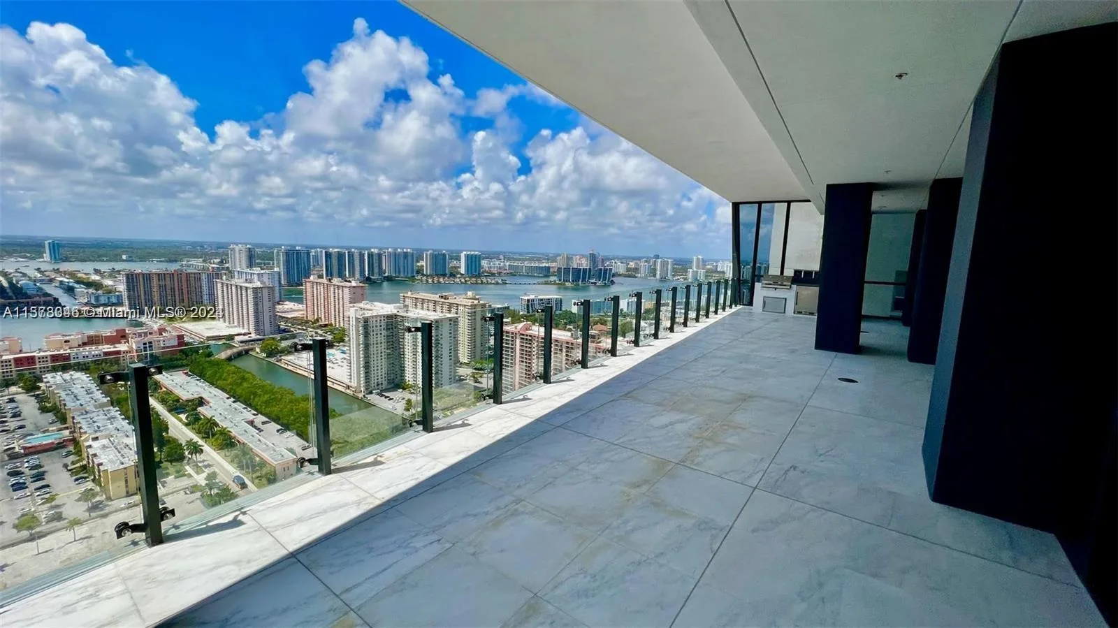 Muse Residences – photo 19