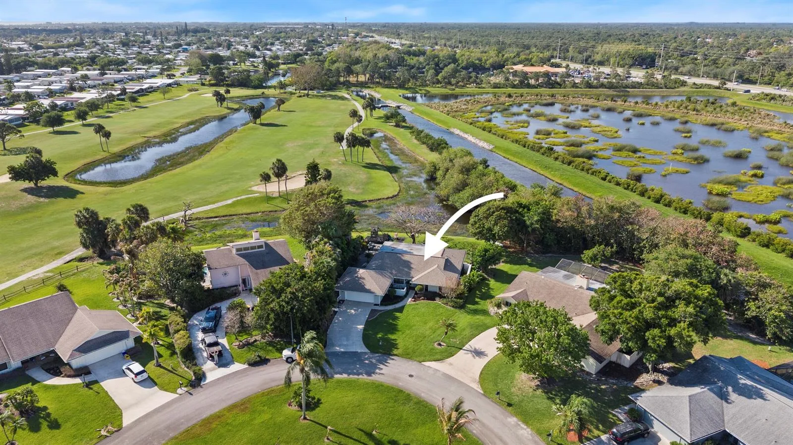 8015 SE Trenton Avenue, Hobe Sound, FL 33455 photo 3