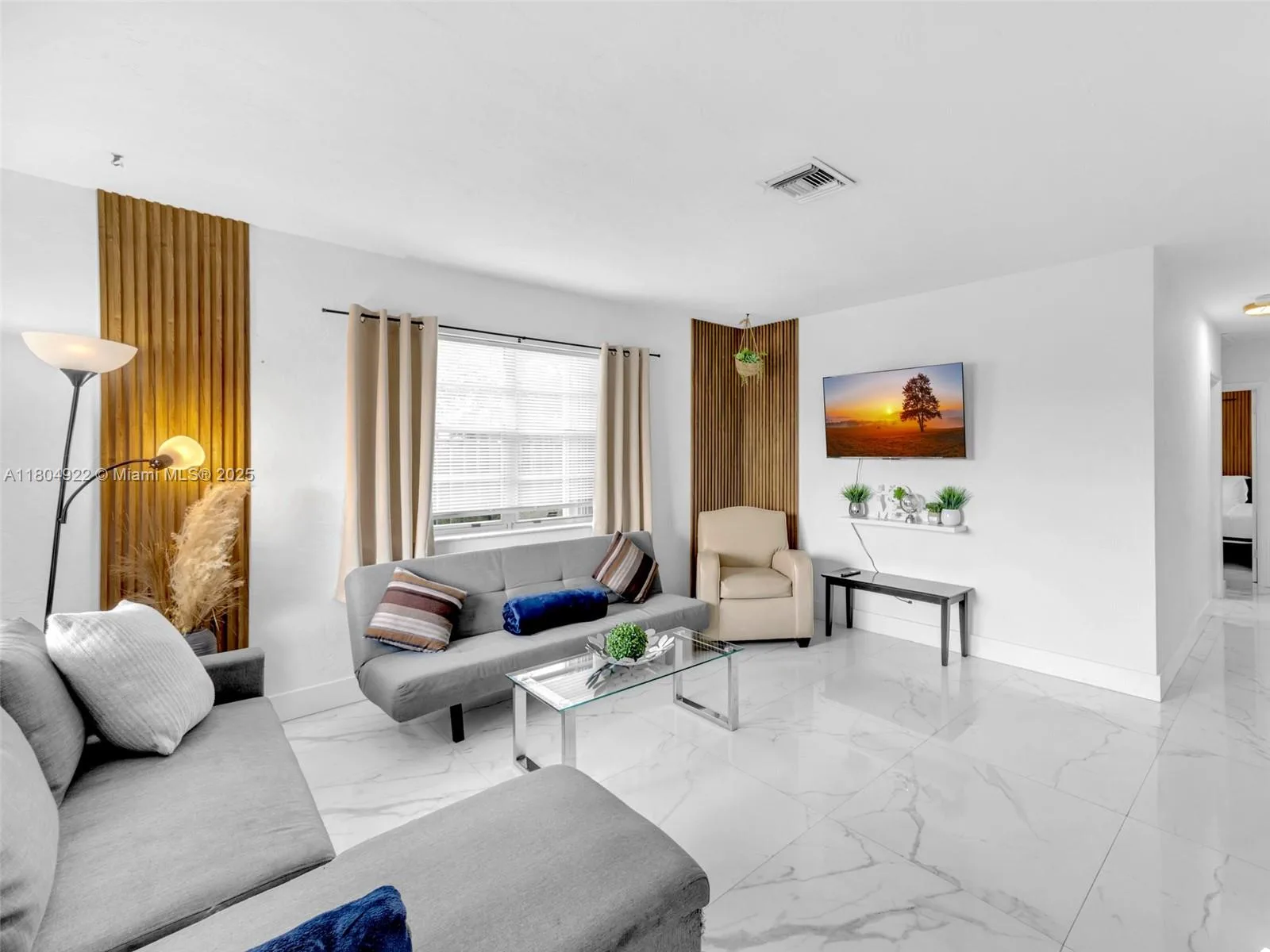 421 W Pembroke Rd # 0, Hallandale Beach, FL 33009 photo 2