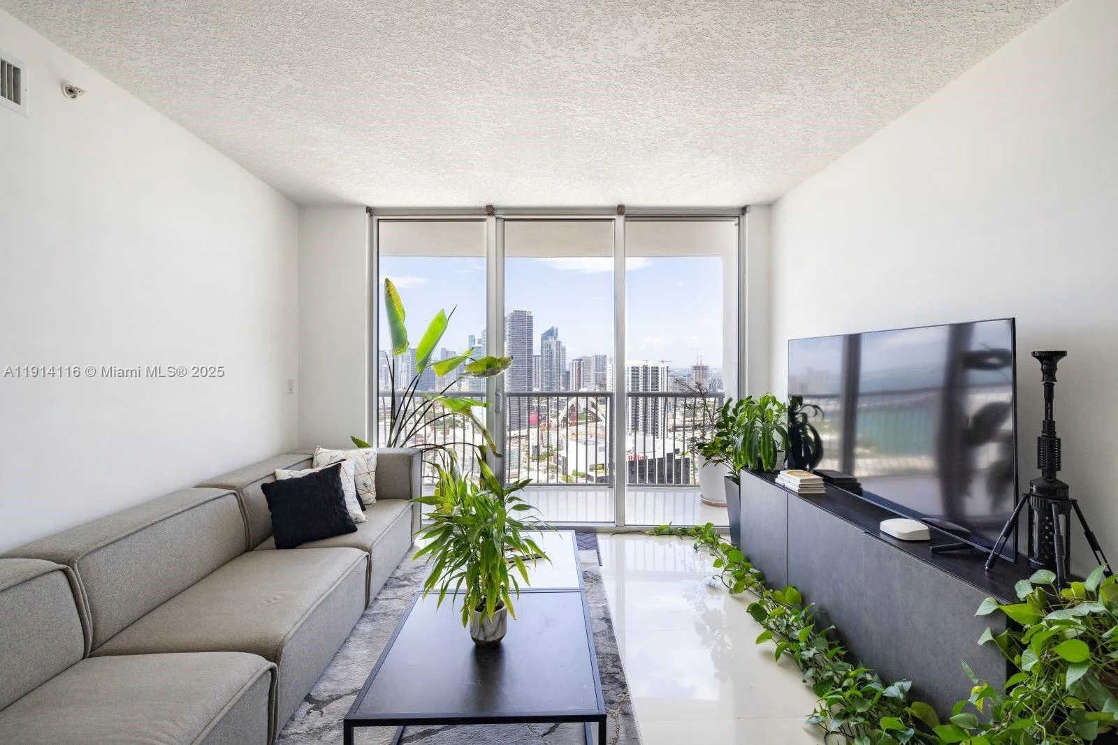 1750 N Bayshore Dr # 4312, Miami, FL 33132