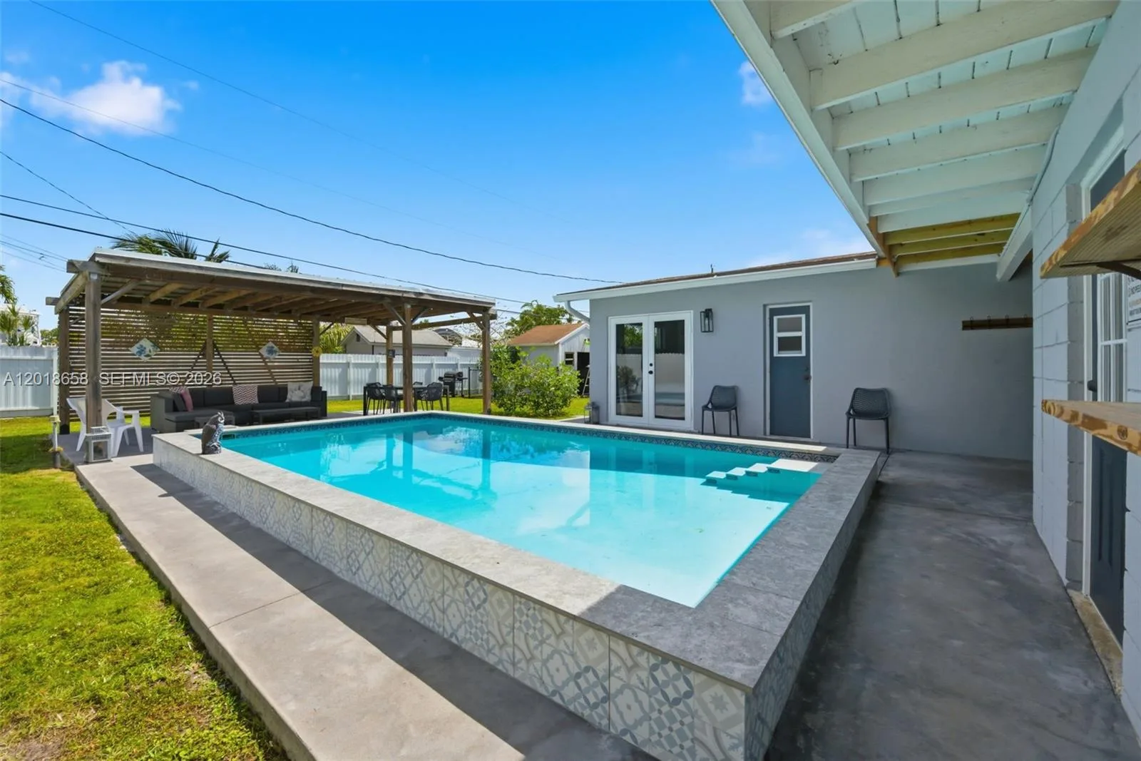 9955 SW 215th St, Cutler Bay, FL 33189 photo 4