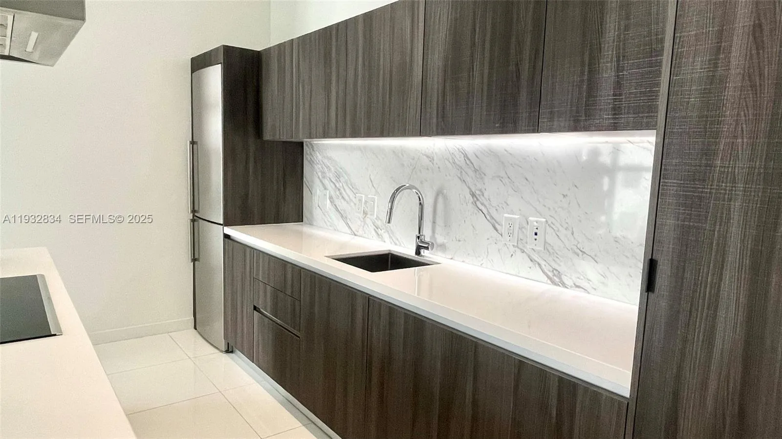 851 NE 1st Ave # 412, Miami, FL 33132