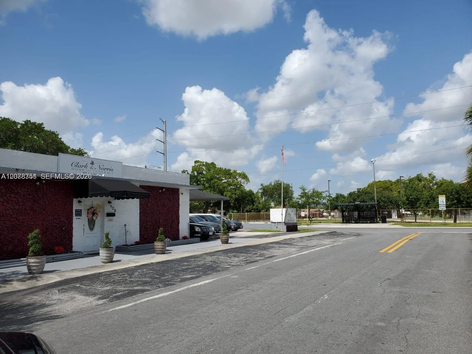 608 SW 12th Ave, Dania Beach, FL 33004 photo 4
