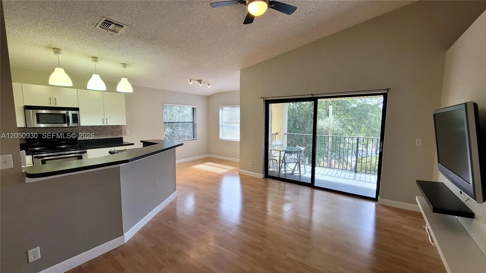 9999 Summerbreeze Dr # 403, Sunrise, FL 33322 photo 3