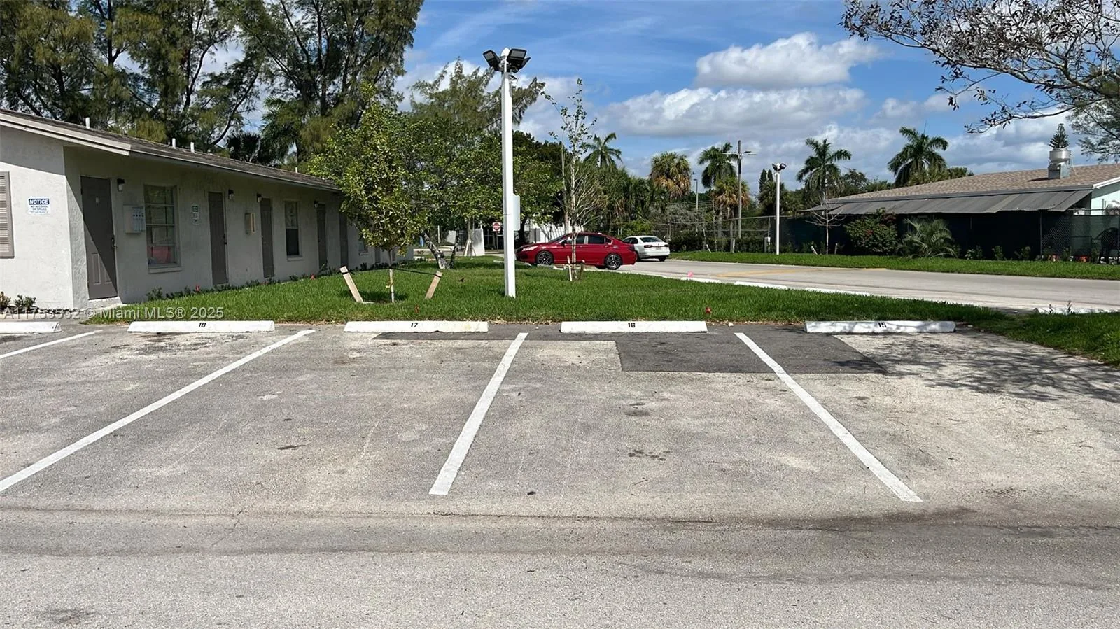 550 NE 44th St # M2, Deerfield Beach, FL 33064