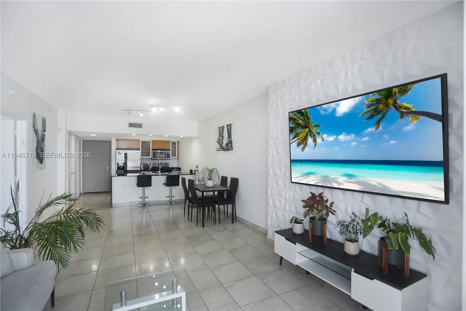1750 N Bayshore Dr # 3210, Miami, FL 33132 photo 10