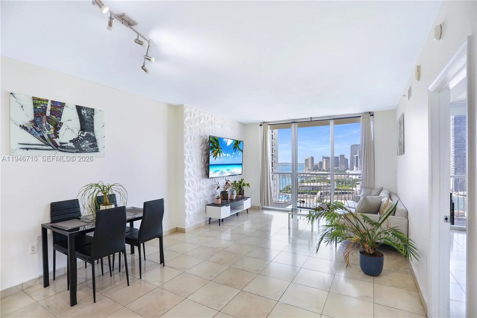 1750 N Bayshore Dr # 3210, Miami, FL 33132 photo 4