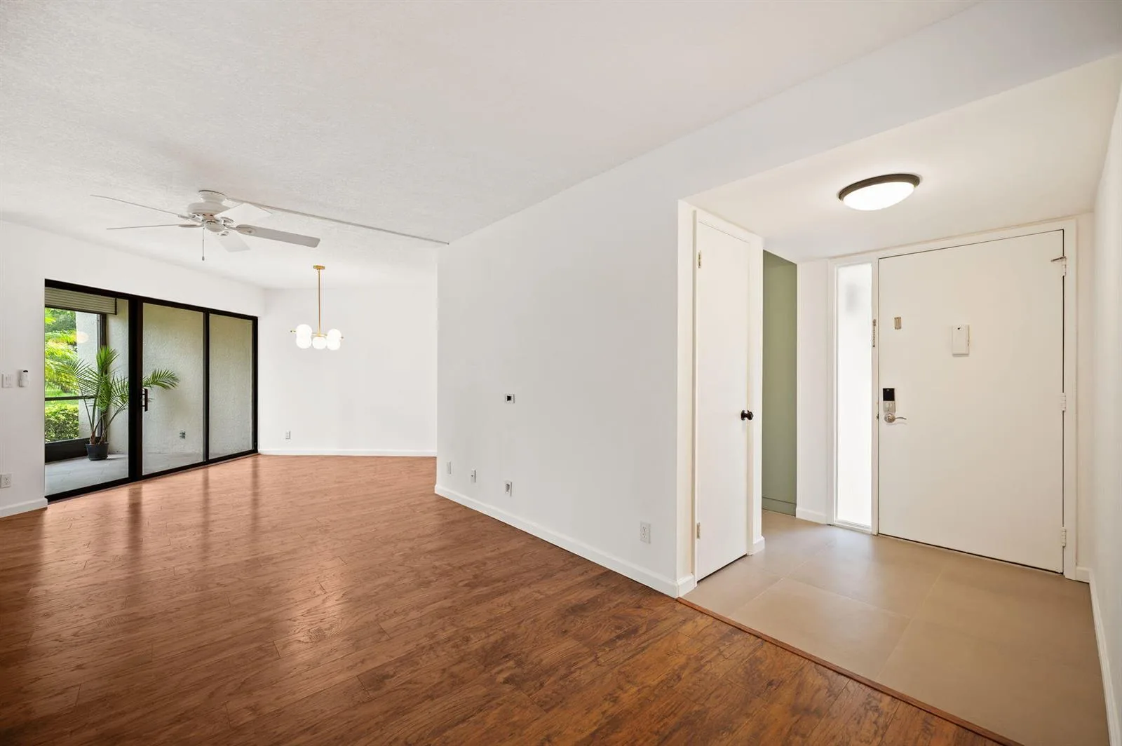 5701 Camino Del Sol # 104, Boca Raton, FL 33433 photo 3