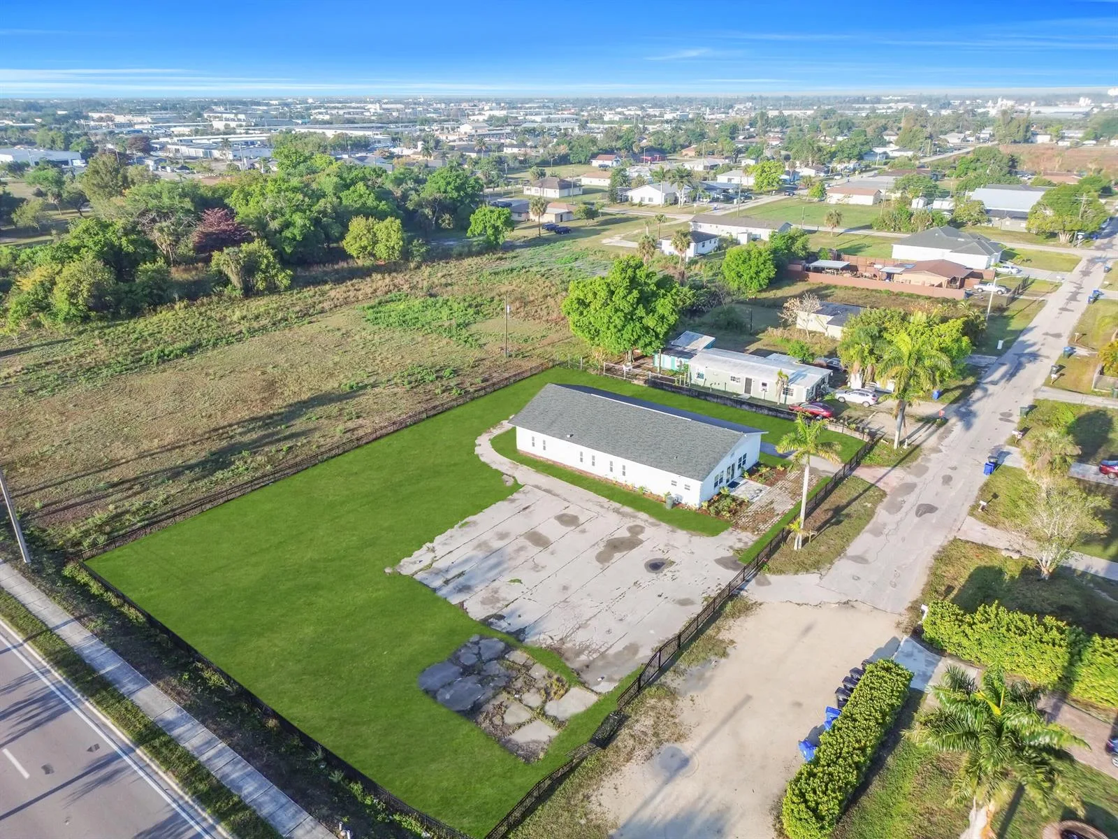 3538 South Street, Fort Myers, FL 33916 photo 2