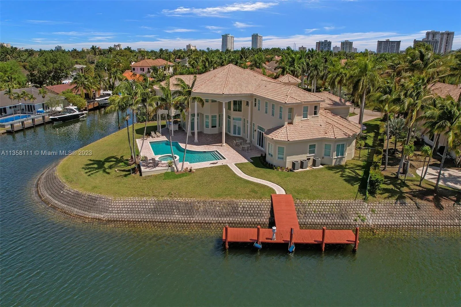 1130 Harbor Ct, Hollywood, FL 33019 photo 10