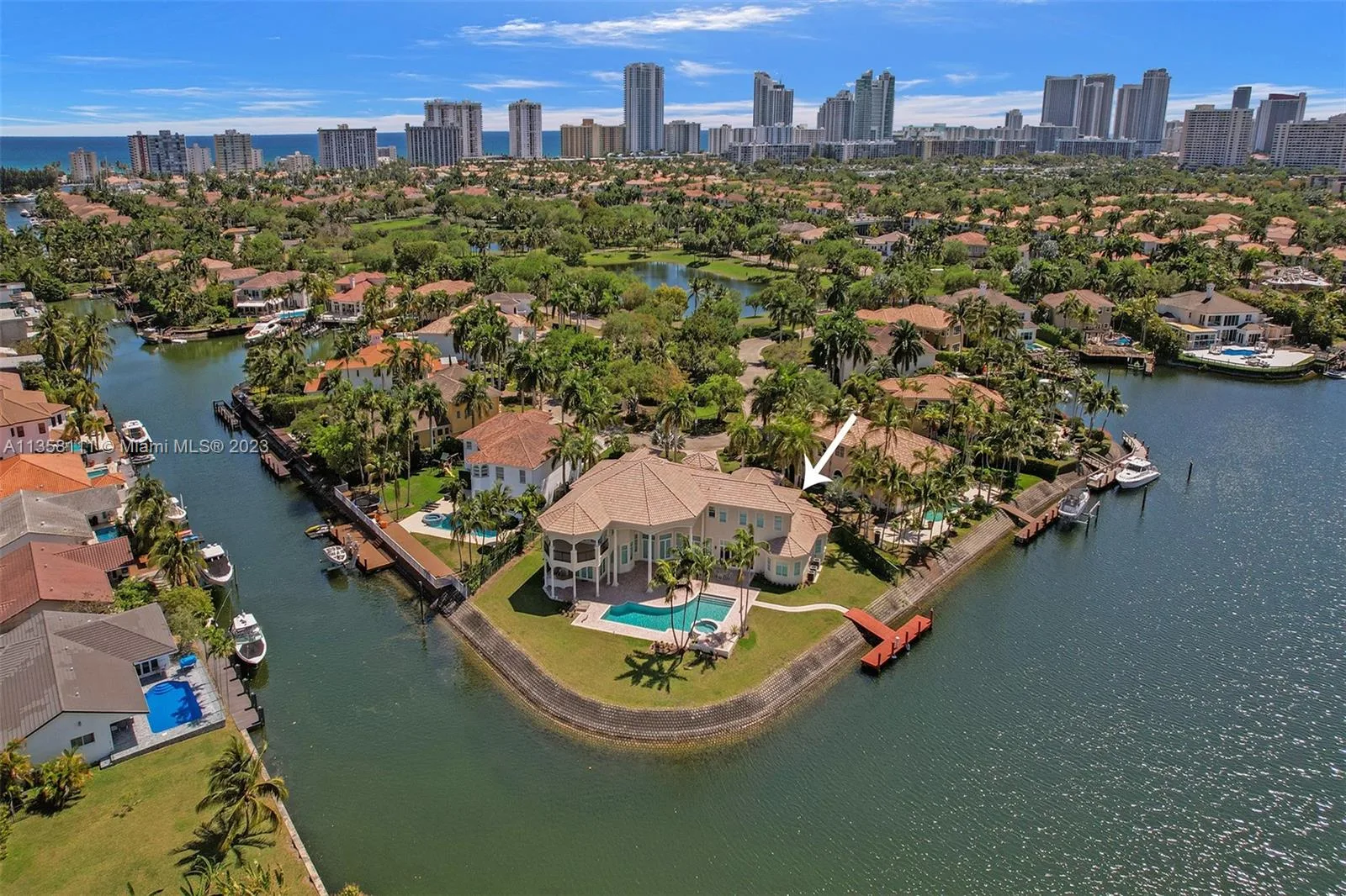 1130 Harbor Ct, Hollywood, FL 33019 photo 9