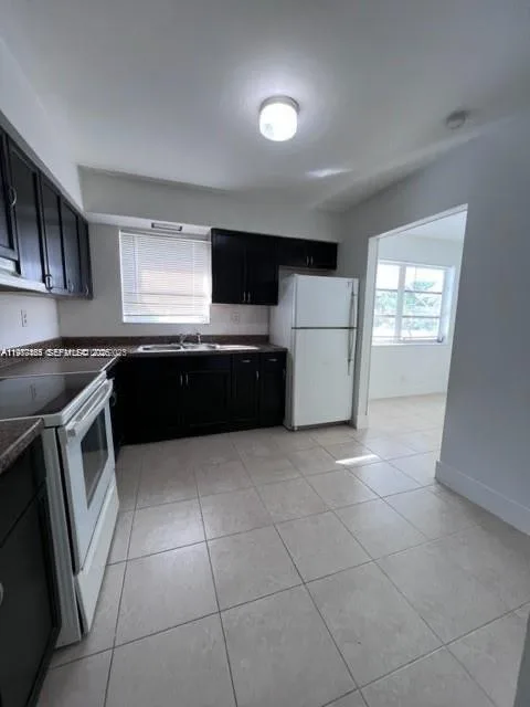 2601 SW 5th St, Fort Lauderdale, FL 33312 photo 5
