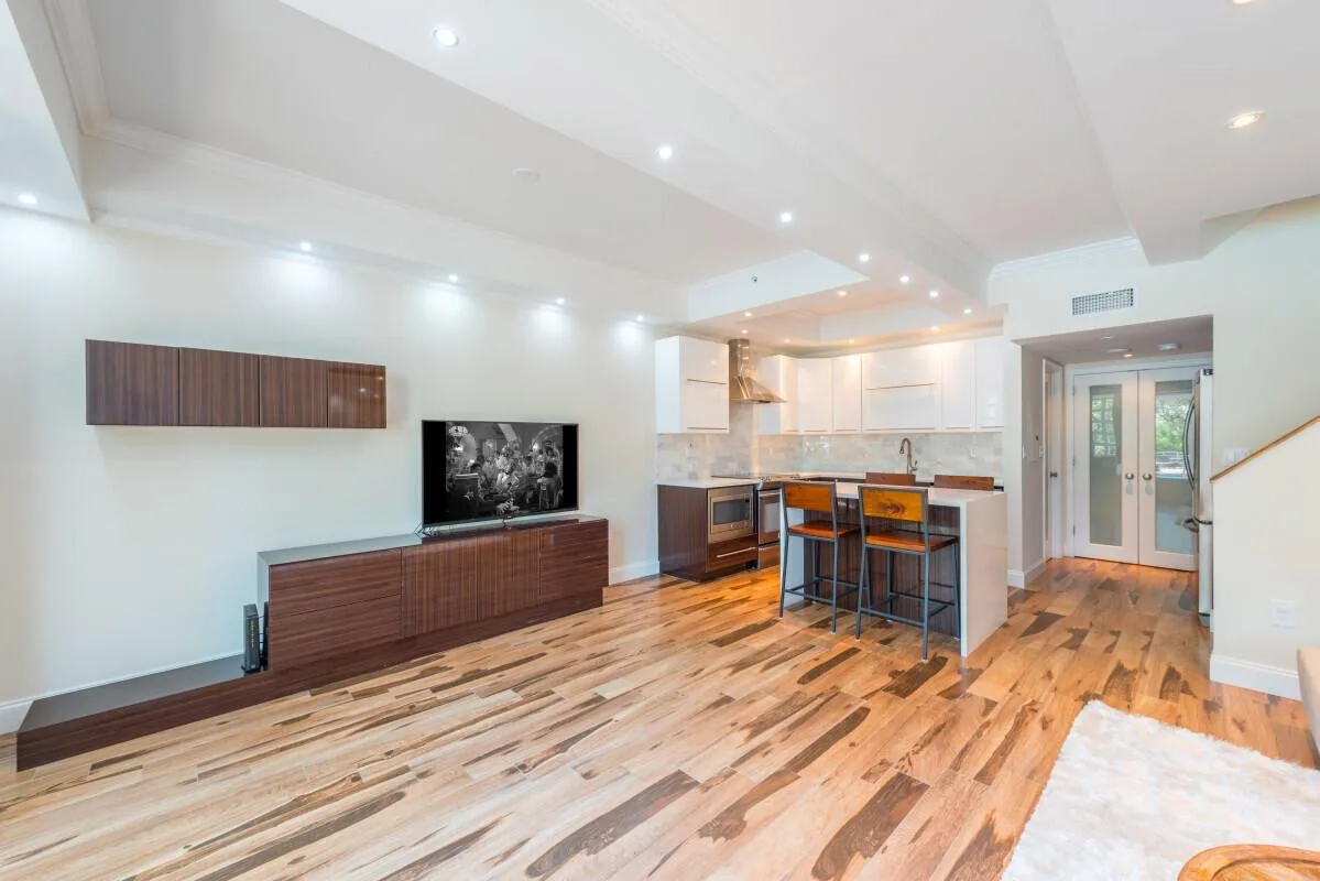 400 S Pointe Drive # 307, Miami Beach, FL 33139 photo 3