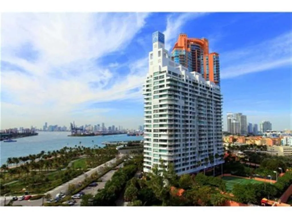 400 S Pointe Drive # 307, Miami Beach, FL 33139 photo 6