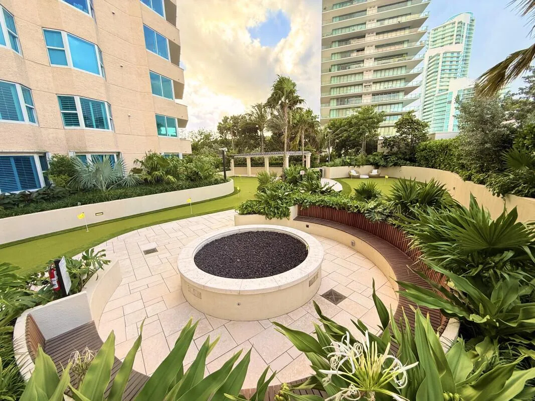 400 S Pointe Drive # 307, Miami Beach, FL 33139 photo 7