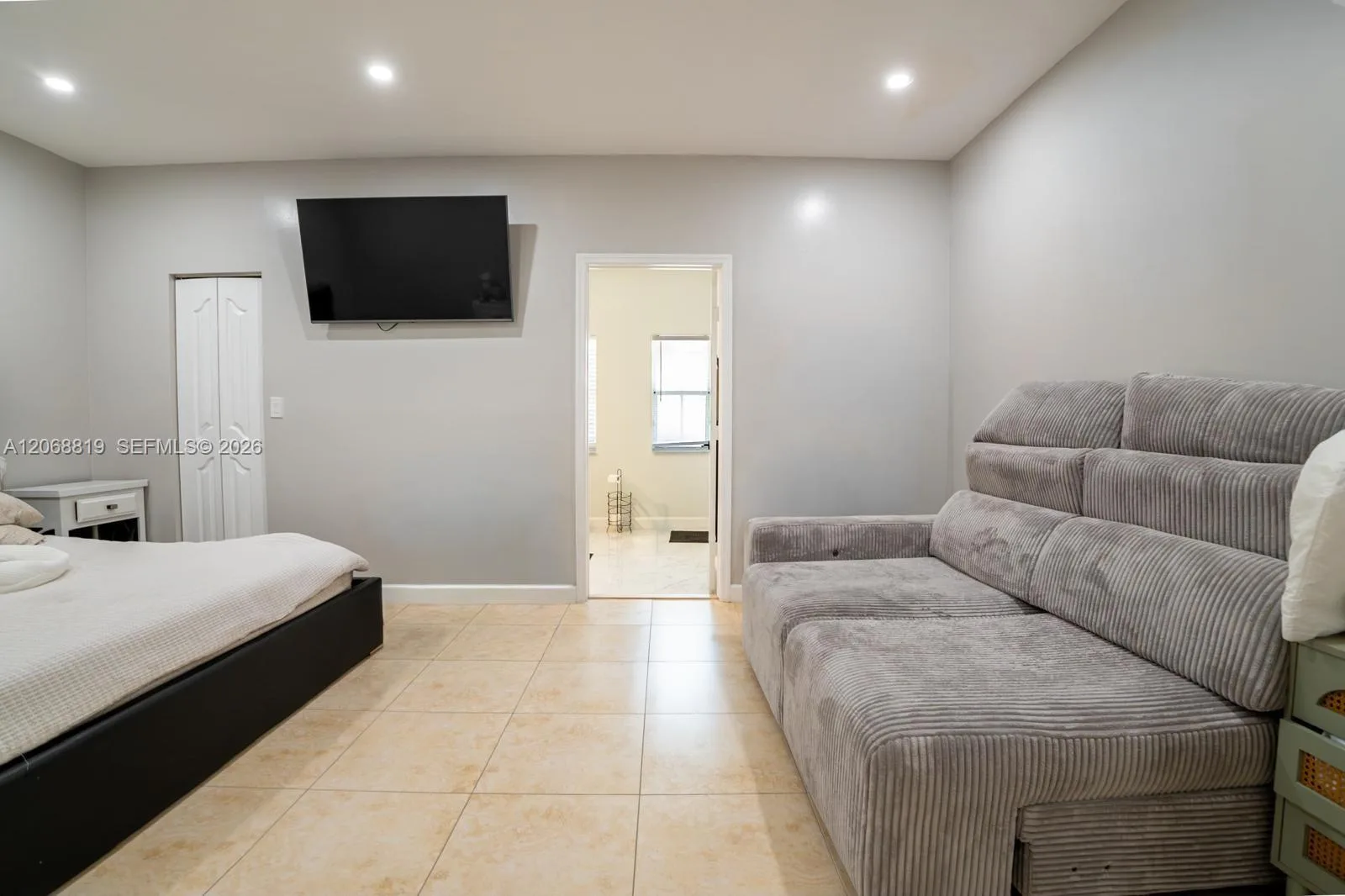 2721 NE 42nd Ave, Homestead, FL 33033 photo 9