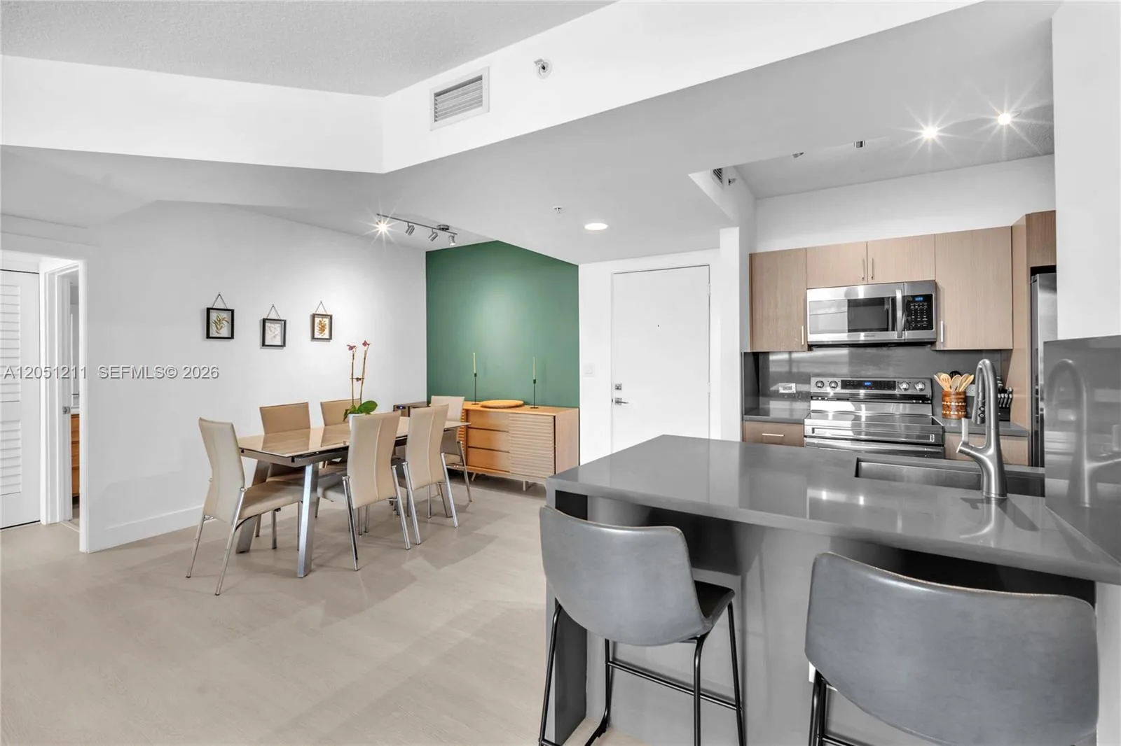 18800 NE 29th Ave # 517 (Fully Renovated), Aventura, FL 33180 — zdjęcie 4