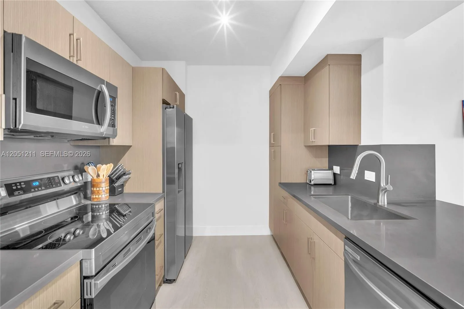 18800 NE 29th Ave # 517 (Fully Renovated), Aventura, FL 33180 — zdjęcie 5