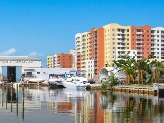 18800 NE 29th Ave # 517 (Fully Renovated), Aventura, FL 33180 photo 9