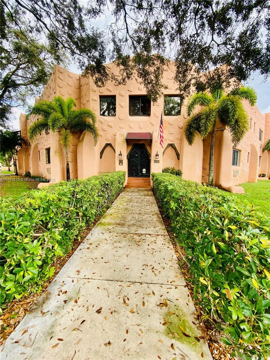 200 Azure Way, Miami Springs, FL 33166 photo 2