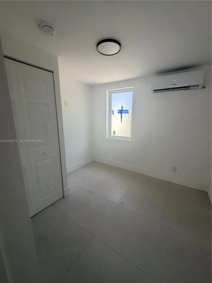 43 Williams Rd # 3, West Park, FL 33023 photo 3