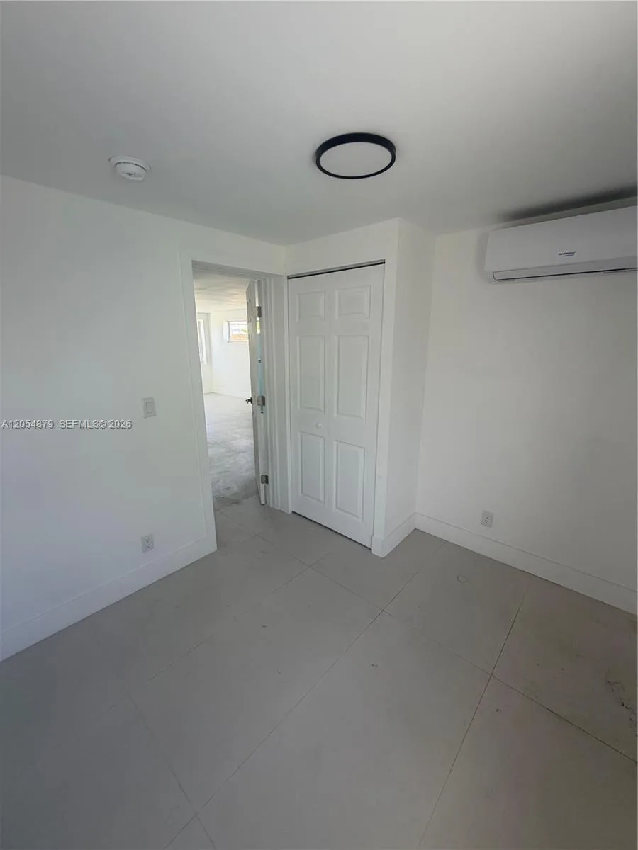 43 Williams Rd # 3, West Park, FL 33023 photo 4