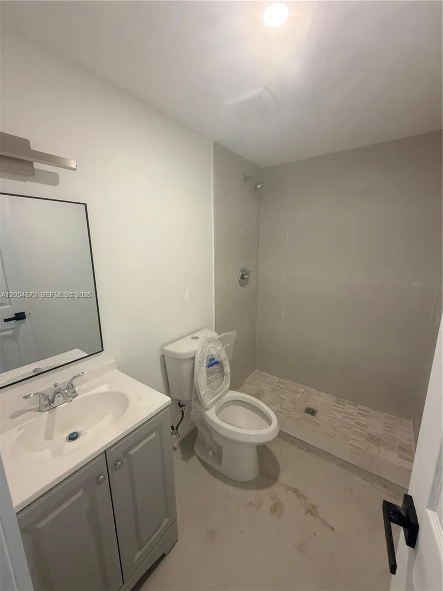 43 Williams Rd # 3, West Park, FL 33023 photo 6