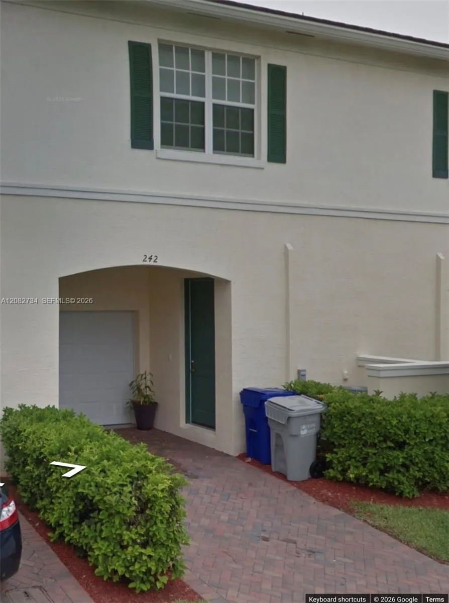 242 SW 7th Ct # 242, Pompano Beach, FL 33060