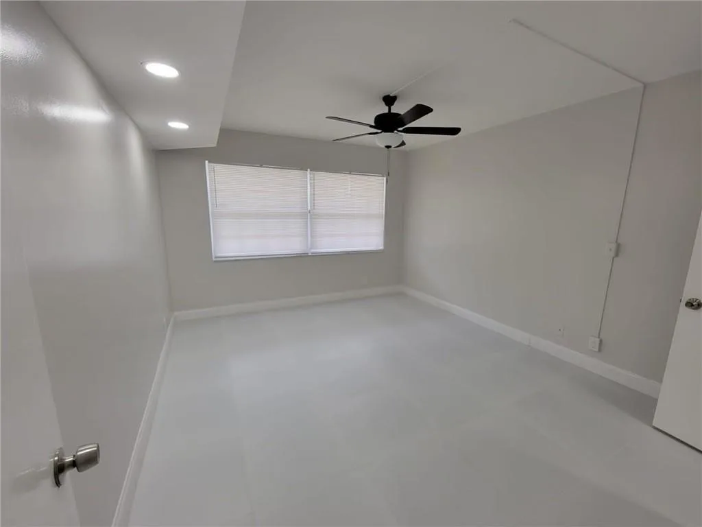 800 E CYPRESS Lane # 202, Pompano Beach, FL 33069 photo 10