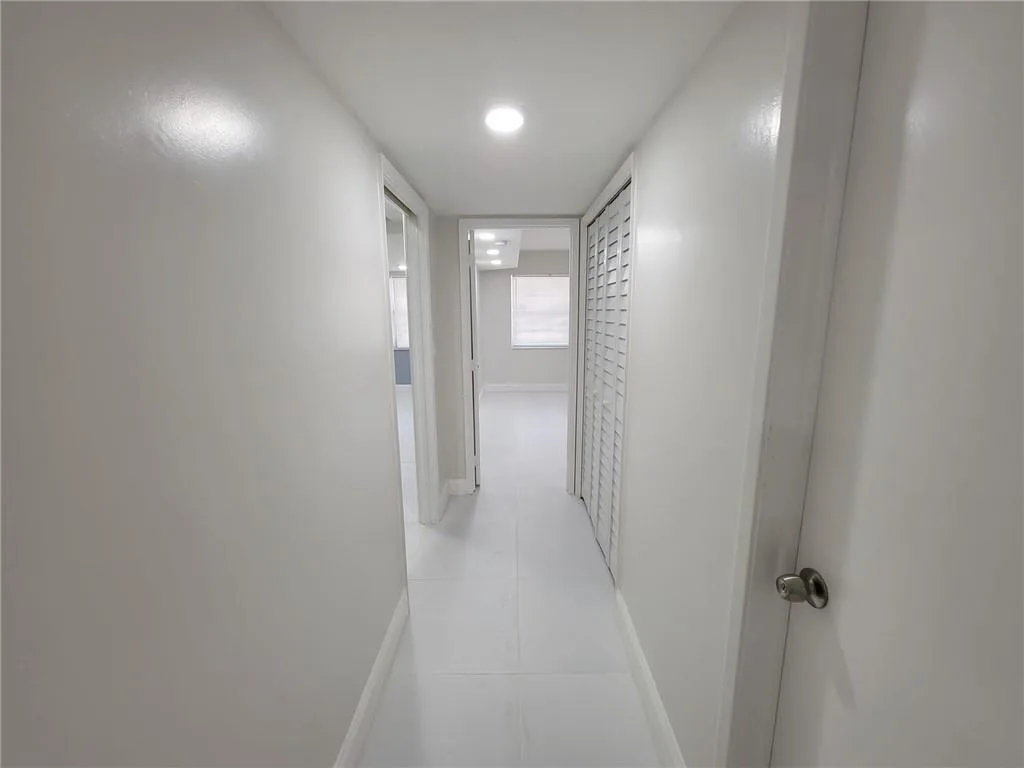 800 E CYPRESS Lane # 202, Pompano Beach, FL 33069 photo 5